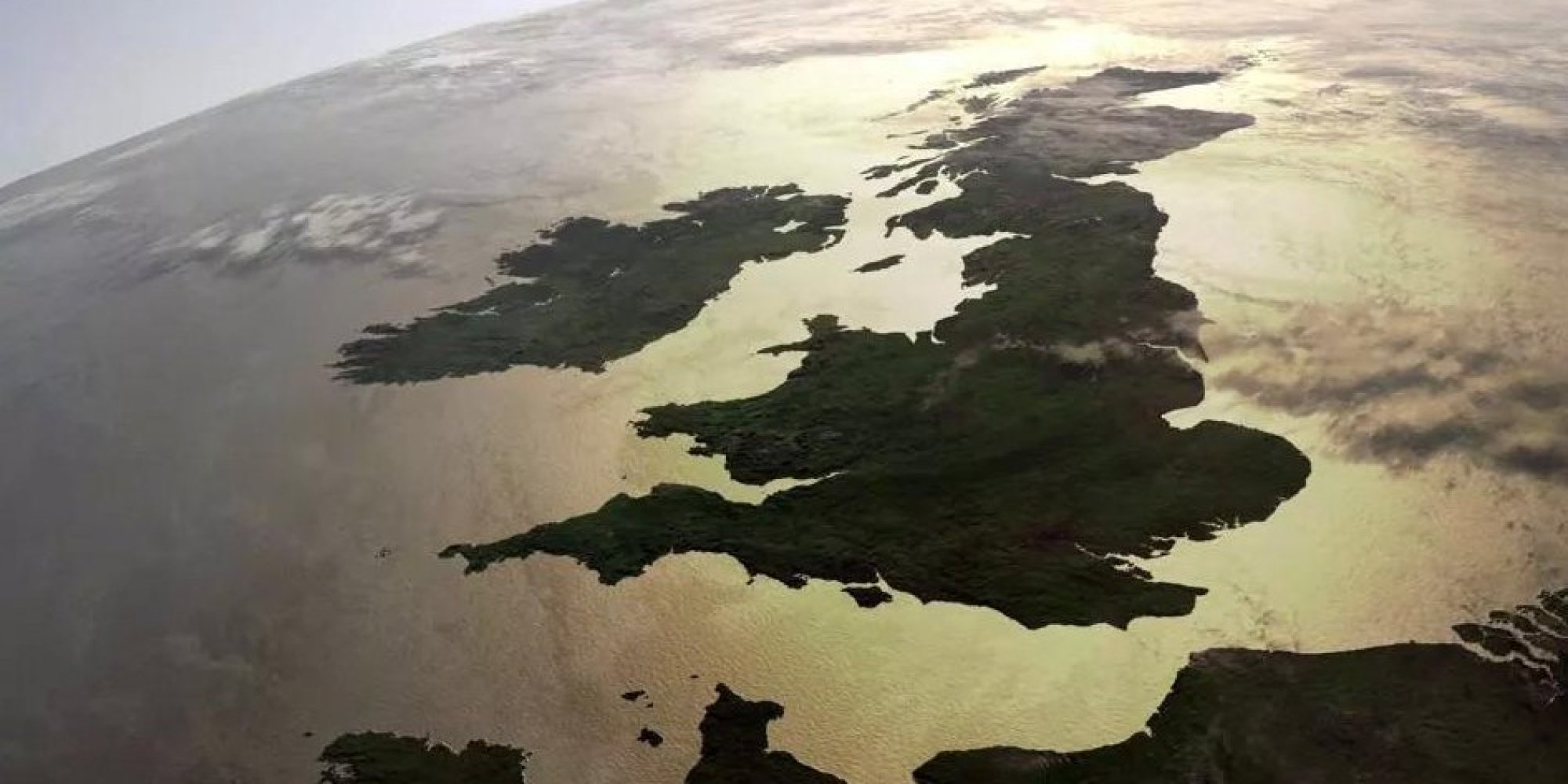 british_islands_from_space.jpg