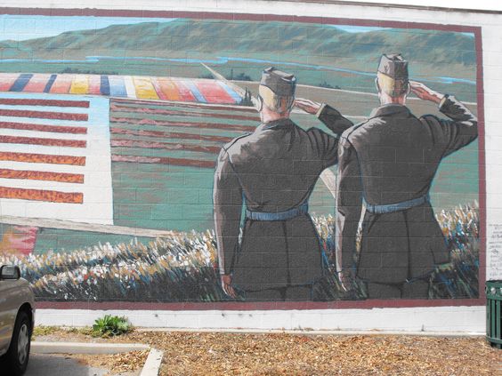 A street mural in Lompoc
